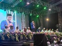 Doa Zulhas untuk Palestina di Solo Raya Bersholawat