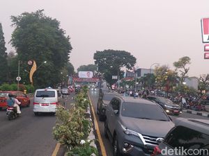Aksi Bela Palestina Usai, Lalin Sekitar Tugu Kujang Bogor Kembali Lancar Aksi Bela Palestina Usai, Lalin Sekitar Tugu Kujang Bogor Kembali Lancar