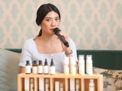 Cara Anissa Aziza Lepas Stres Pakai Aromaterapi
