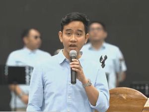 Lengkap! Pidato Perdana Gibran Rakabuming Sebagai Cawapres Prabowo Lengkap! Pidato Perdana Gibran Rakabuming Sebagai Cawapres Prabowo