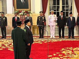 Jokowi Lantik Sulaiman Jadi Dubes RI untuk Argentina Jokowi Lantik Sulaiman Jadi Dubes RI untuk Argentina