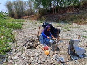 Potret Kekeringan di Jombang Dampak Kemarau Panjang Potret Kekeringan di Jombang Dampak Kemarau Panjang