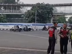 Arus Lalin Depan Stasiun Grogol Macet Imbas Proyek Galian Air