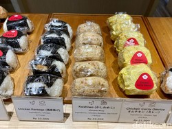Mencicipi Onigiri Autentik Jepang Isi Ikan Saba hingga Salmon