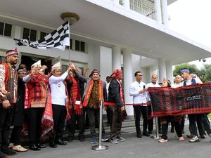 Ulos 1.000 Meter dari Sumut Bakal Dibentangkan di Monas