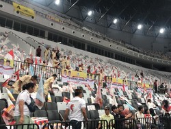 Suasana GBK Jelang Temu Prabowo-Gibran dan Relawan Sebelum Daftar ke KPU