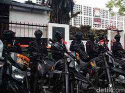1.088 Personel Polisi Amankan Pendaftaran Cagub-Cawagub di KPU