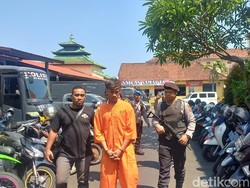 Gaji Tak Cukup, Pemuda di Buleleng Jambret HP dari Dashboard Motor