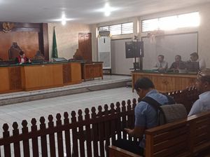 Jero Dasaran Alit Tuntut Polisi Ganti Rugi-Setop Kasus Pencabulan