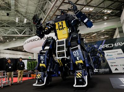 Robot Raksasa yang Bisa Dikemudikan Manusia Mejeng di Japan Mobility Show