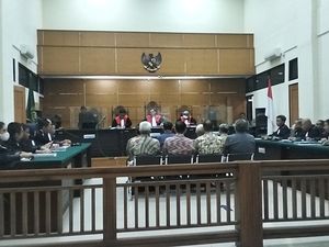 Eks Pejabat PT Telkomsigma Didakwa Proyek Fiktif Rugikan Negara Rp 324,8 M Eks Pejabat PT Telkomsigma Didakwa Proyek Fiktif Rugikan Negara Rp 324,8 M