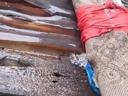 Hujan Deras Guyur Cimahi, Butiran Es Sebesar Kelereng Berjatuhan