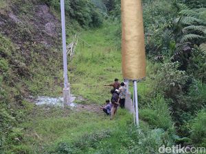 DPU Banyumas Cek Jenis Kaca Jembatan The Geong Limpakuwus Usai 1 Orang Tewas
