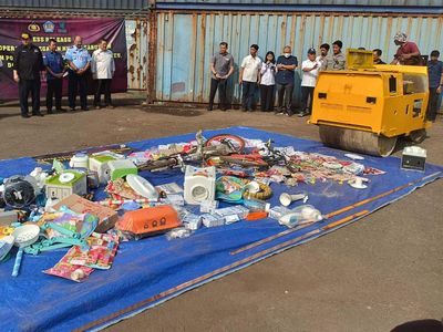 3 Menteri Jokowi Musnahkan Barang Impor Bekas Ilegal Senilai Rp 50 M