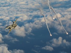 Pesawat Latihan Militer Turki Jatuh dan Terbakar, 2 Tentara Tewas