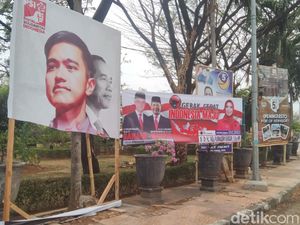 PSI Geram Baliho Kaesang di Majalengka Diduga Sengaja Dirusak
