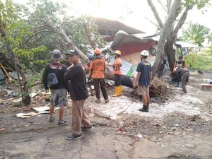 Sukoharjo Kembali Diterjang Angin Kencang, Sejumlah Rumah Rusak