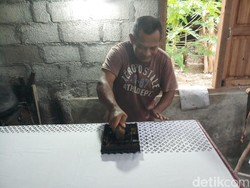Kembang Kempis Perajin Batik Pandak Bantul