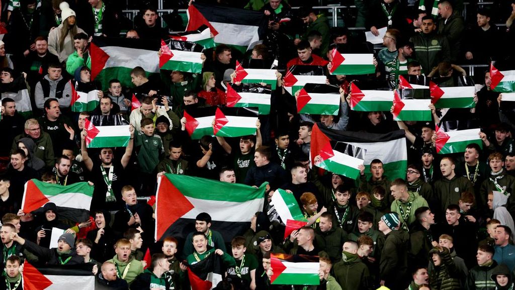 Bendera Palestina Menghiasi Laga Celtic Vs Atletico Madrid Bendera Palestina Menghiasi Laga Celtic Vs Atletico Madrid