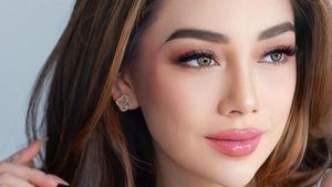 7 Potret Terbaru Celine Evangelista yang Makin Cantik Dengan Bibir Tebal