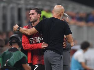 Silang Pendapat Pioli dan Calabria Berakhir Damai Silang Pendapat Pioli dan Calabria Berakhir Damai