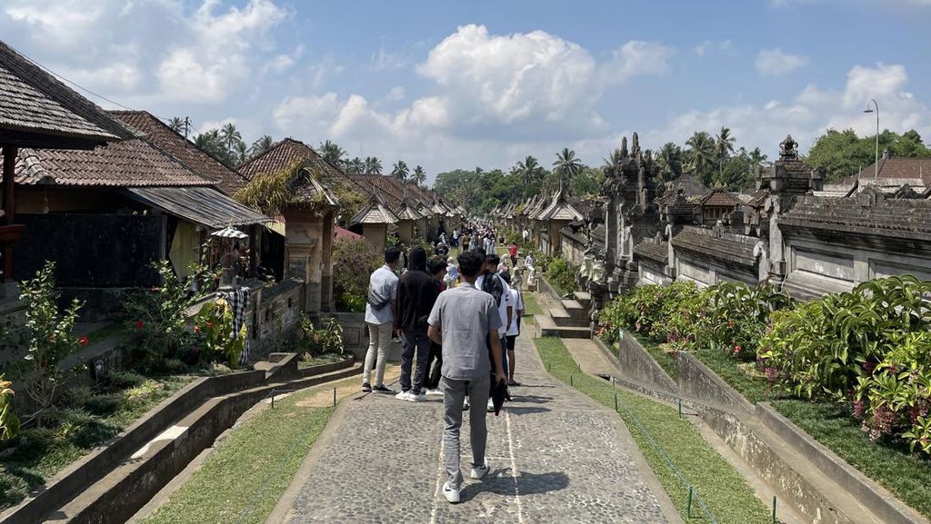 Potret Terkini Desa Penglipuran Setelah Masuk Jajaran Desa Wisata Terbaik Dunia Potret Terkini Desa Penglipuran Setelah Masuk Jajaran Desa Wisata Terbaik Dunia