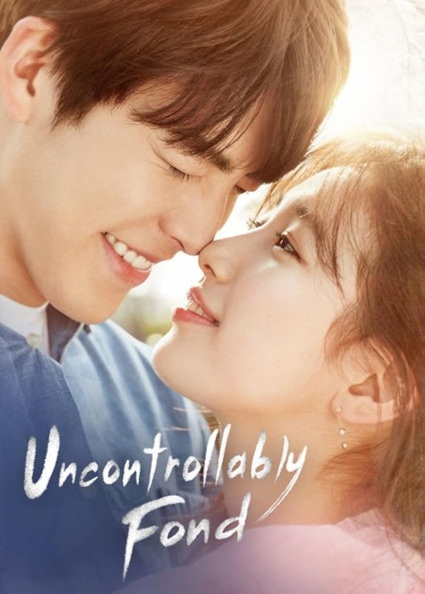 Drama Korea artis cinta dengan orang biasa, Uncontrollably Fond (2016)/ Foto: KBS2