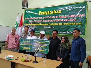Dua Desa di Banyuwangi Terima Bansos TJSL dari Perhutani Dua Desa di Banyuwangi Terima Bansos TJSL dari Perhutani