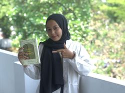 Sosok El, Penulis Novel dengan 17 Juta Pembaca Lulus Kuliah Tanpa Skripsi