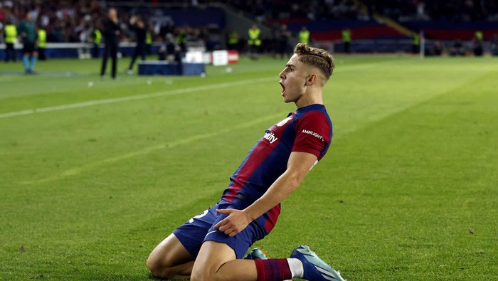 Soccer Football - Champions League - Group H - FC Barcelona v Shakhtar Donetsk - Estadi Olimpic Lluis Companys, Barcelona, Spain - October 25, 2023  FC Barcelonas Fermin Lopez celebrates scoring their second goal REUTERS/Albert Gea