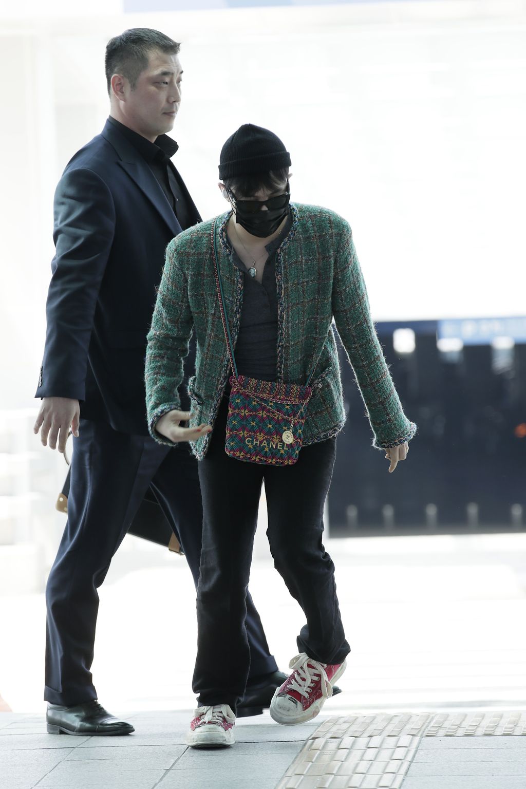 INCHEON, SOUTH KOREA - MAY 08: G-Dragon of South Korean boy band Bigbang is seen on departure at Incheon International Airport on May 08, 2023 in Incheon, South Korea. (Photo by Han Myung-Gu/WireImage)