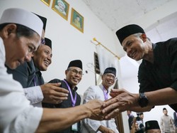 Kiai-Ulama Se-Sumsel & Sumbar Yakin Ganjar Dapat Maksimalkan Peran Ponpes