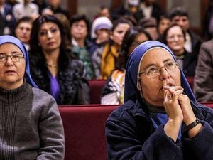 Kisah Biarawati Tolak Tinggalkan Gaza Demi Rawat Korban Serangan Israel