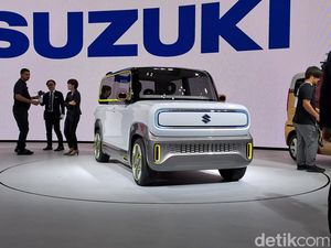 Mobil Mungil Masa Depan Suzuki yang Memikat Pengunjung JMS Mobil Mungil Masa Depan Suzuki yang Memikat Pengunjung JMS