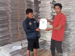 KPU Bone Terima 9.070 Kotak Suara Pemilu 2024, Kurang 10 Bilik