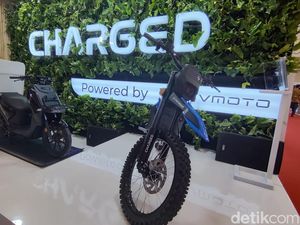 Mimpi Charged di Indonesia: Jual 10 Juta Motor Listrik Mimpi Charged di Indonesia: Jual 10 Juta Motor Listrik
