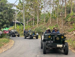 Rombongan Forum Geopark Jatim Jelajahi Keunikan Teksas Wonocolo Bojonegoro