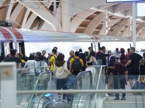 Jangan Telat! Penumpang Whoosh Perlu Tiba di Stasiun 30 Menit Sebelum Jadwal Jangan Telat! Penumpang Whoosh Perlu Tiba di Stasiun 30 Menit Sebelum Jadwal