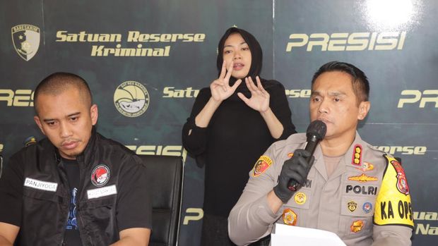 Polres Metro Jakarta Barat menggagalkan penyelundupan sabu Rp 25 miliar.