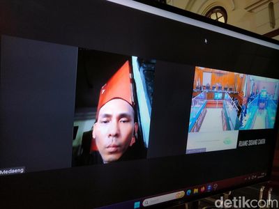 Roy Pelaku Pembunuhan Mahasiswa Ubaya Angeline Jalani Sidang Perdana