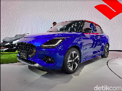 Melihat Langsung Suzuki Swift Generasi Terbaru di JMS 2023, Kece Banget!