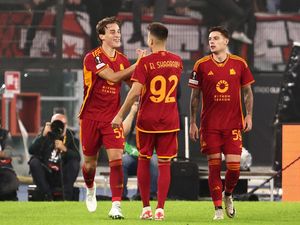 AS Roma Menang 3-0 Atas Sheriff, tapi Gagal Lolos ke 16 Besar AS Roma Menang 3-0 Atas Sheriff, tapi Gagal Lolos ke 16 Besar