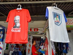 Geliat Konveksi yang Bisa Cetak Jutaan Kaos Partai