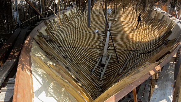 Mengintip Pembuatan Kapal Pinisi di Bulukumba