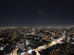 Israel Cegat Rudal Houthi, Sirene Meraung-raung