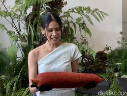 Maudy Ayunda Bikin Inovasi Skincare, Pakai Buah Merah Papua, Ini Kisahnya