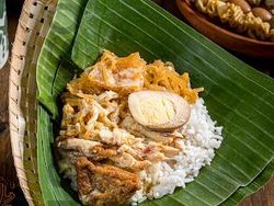 5 Tempat Makan Nasi Ayam Semarang yang Gurih Mlekoh