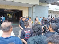 Kronologi Petugas Imigrasi Jatuh dari Apartemen hingga WN Korea Diamankan