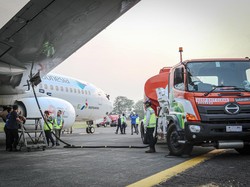 Penerbangan Internasional RI Wajib Pakai Bahan Bakar Minyak Jelantah Mulai 2027 Penerbangan Internasional RI Wajib Pakai Bahan Bakar Minyak Jelantah Mulai 2027