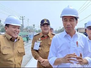 Jokowi Ngaku Sering Dikejar-kejar Arinal untuk Perbaikan Jalan Jokowi Ngaku Sering Dikejar-kejar Arinal untuk Perbaikan Jalan